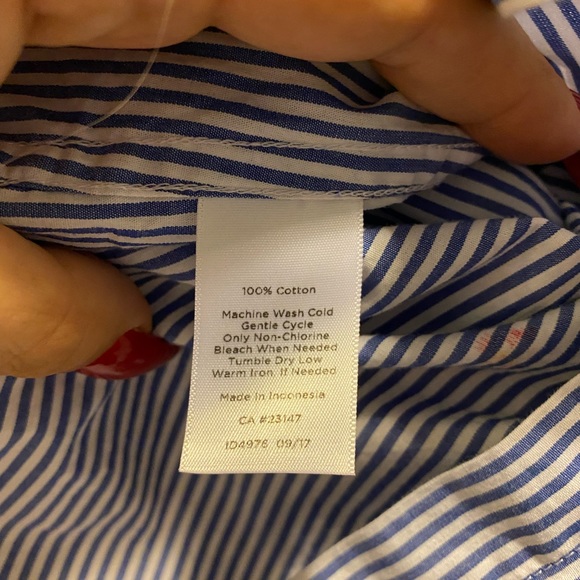 Talbots🦋 button down Large - Picture 6 of 6
